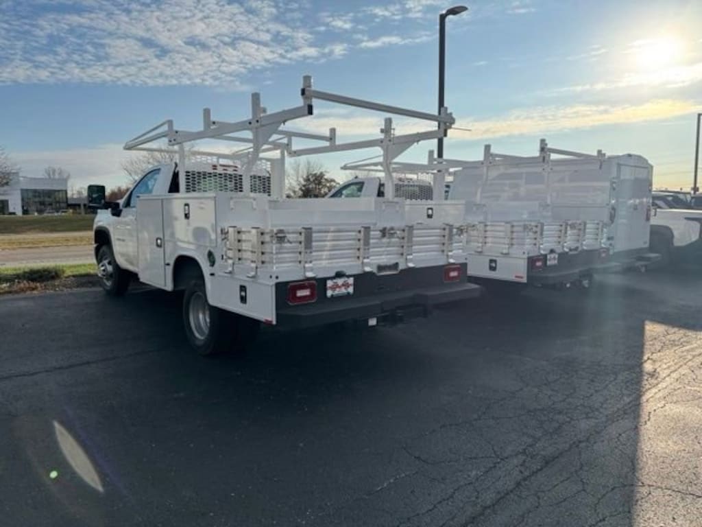New 2025 Chevrolet Silverado 3500 HD Chassis Cab Work Truck Truck
