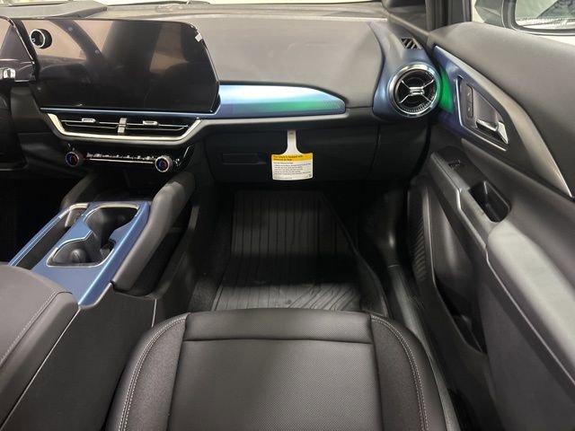 2025 Chevrolet Equinox EV LT - Photo 30