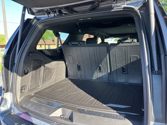 2026 Chevrolet Suburban Premier - Photo 20