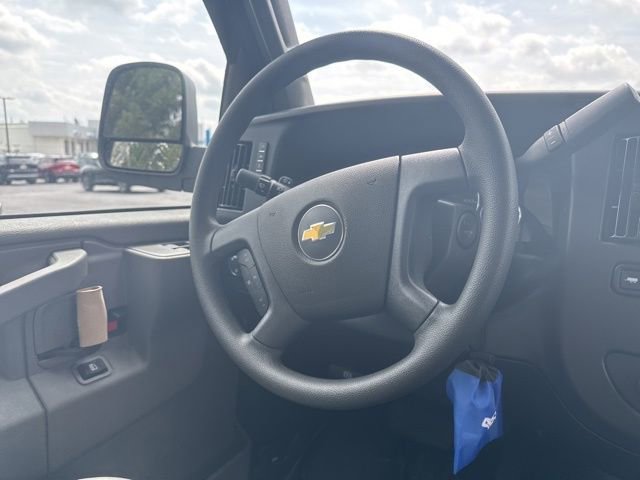 2025 Chevrolet Express Cargo Work Van - Photo 19