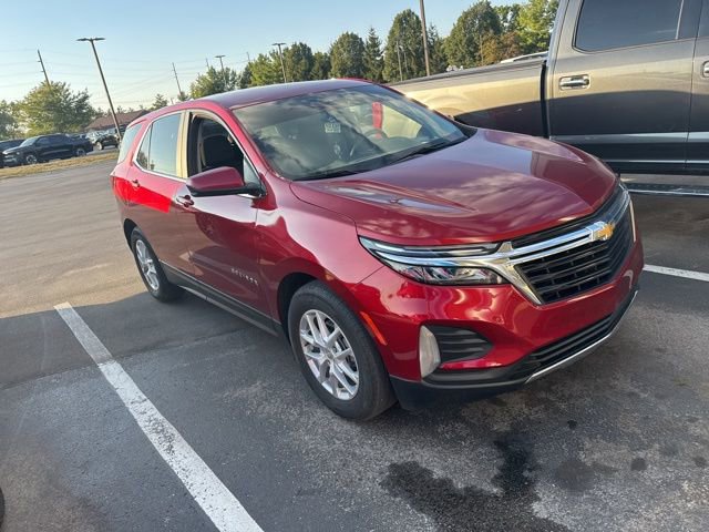 2023 Chevrolet Equinox LT photo 2
