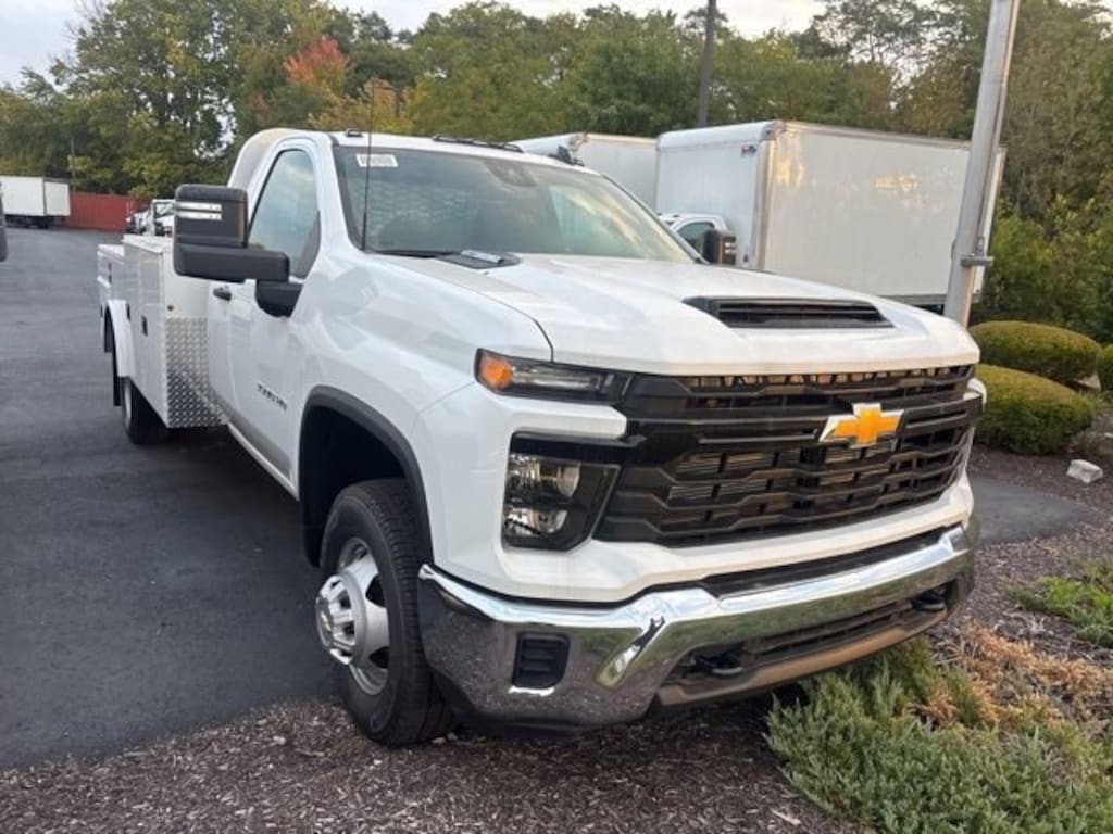 New 2025 Chevrolet Silverado 3500 HD Chassis Cab Work Truck Truck