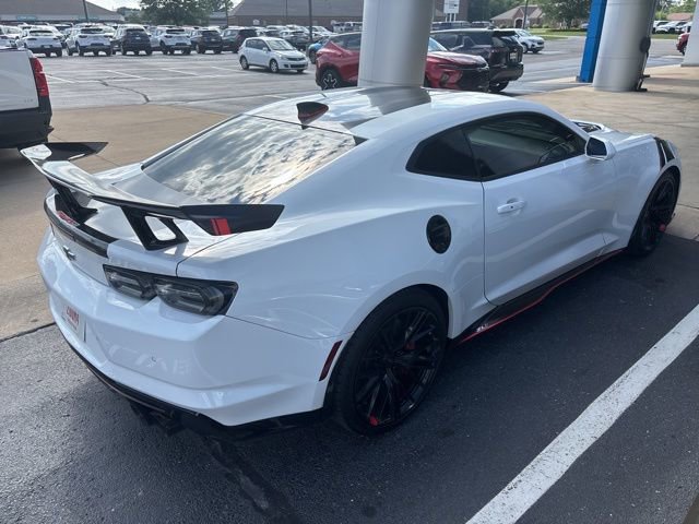 2019 Chevrolet Camaro ZL1 photo 3