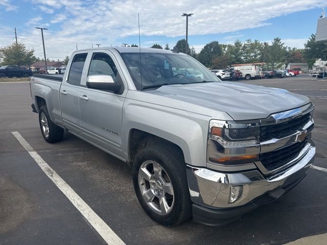 2016 Chevrolet Silverado 1500 LT1 photo 2