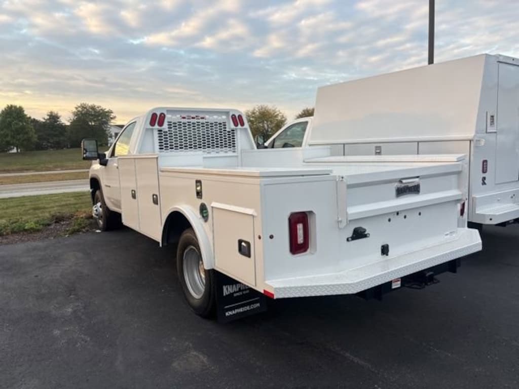 New 2025 Chevrolet Silverado 3500 HD Chassis Cab Work Truck Truck