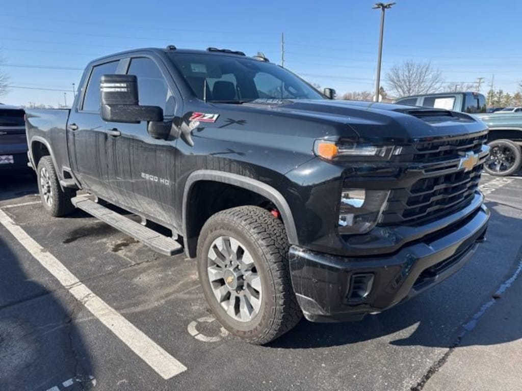 Used 2024 Chevrolet Silverado 2500 HD Custom Truck