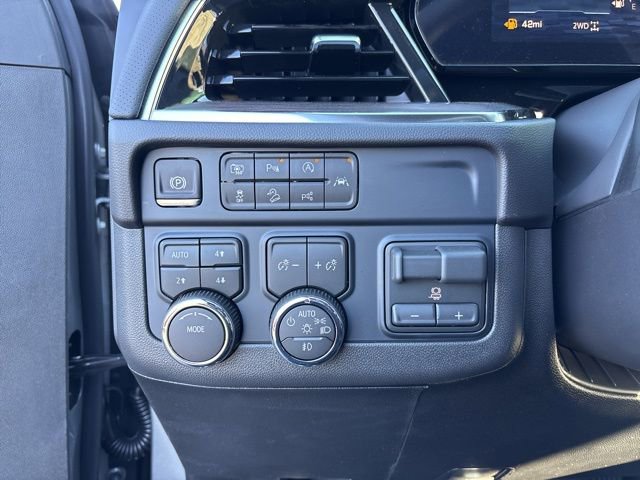 2026 Chevrolet Suburban Premier - Photo 54