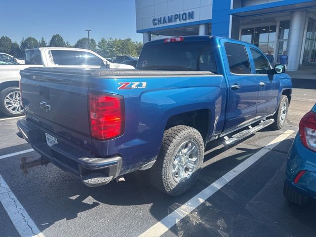 2018 Chevrolet Silverado 1500 LT photo 3