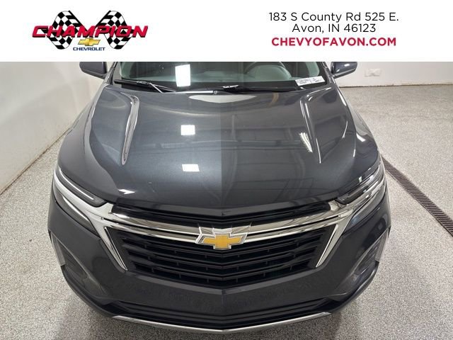 2023 Chevrolet Equinox LT photo 2