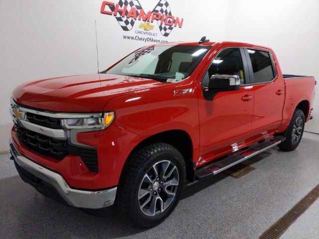 2024 Chevrolet Silverado 1500 LT photo 2