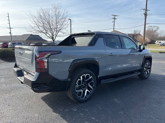 2025 Chevrolet Silverado EV RST - Photo 6