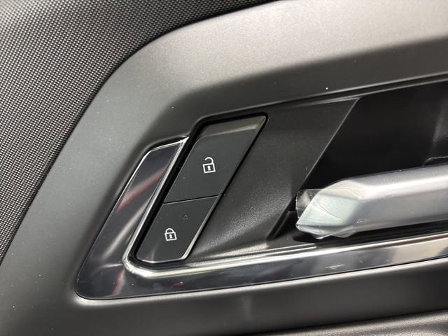 2025 Chevrolet Silverado EV RST - Photo 37