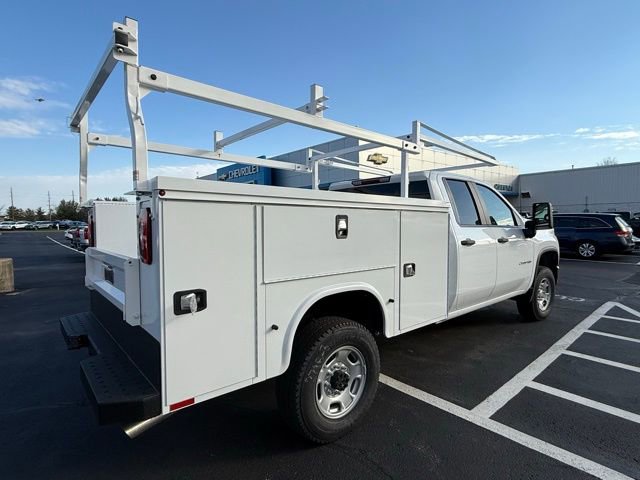 2025 Chevrolet Silverado 2500HD photo 2