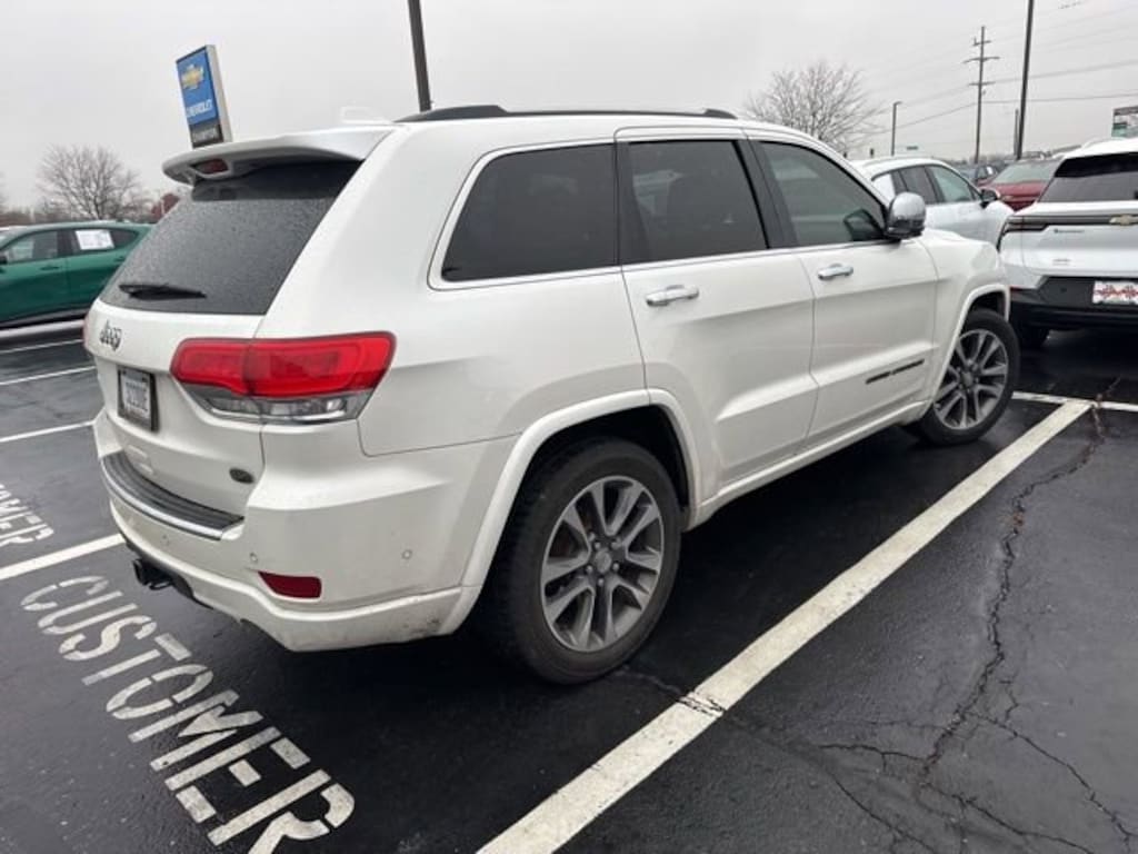 Used 2017 Jeep Grand Cherokee Overland