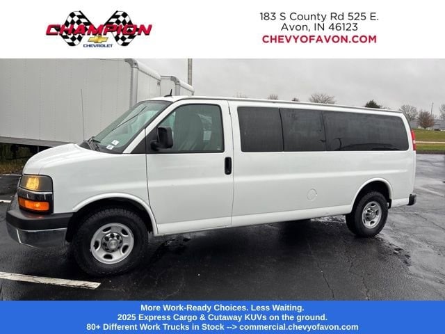 2014 Chevrolet Express Passenger LS's photo