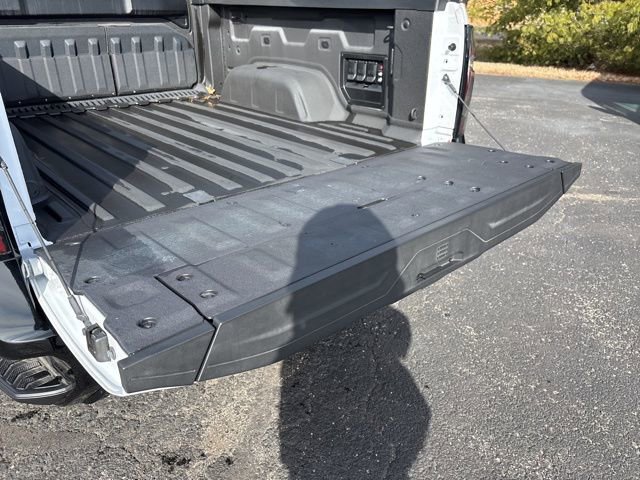 2025 Chevrolet Silverado EV RST - Photo 14