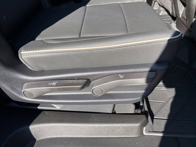 2026 Chevrolet Suburban Premier - Photo 27