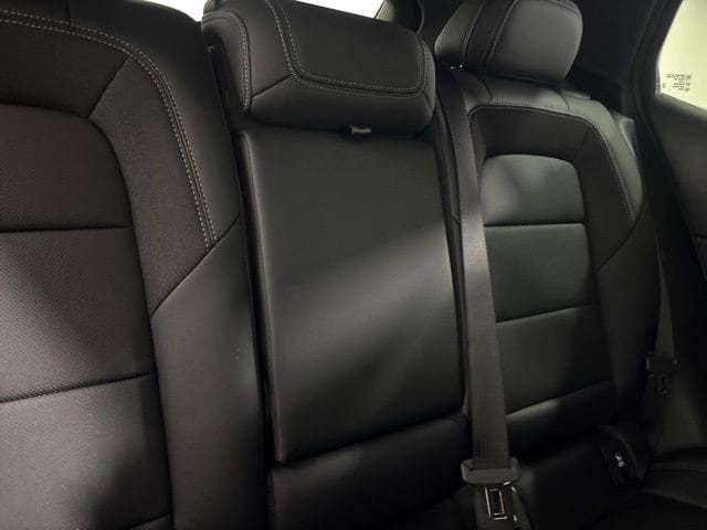 2025 Chevrolet Equinox EV LT - Photo 27