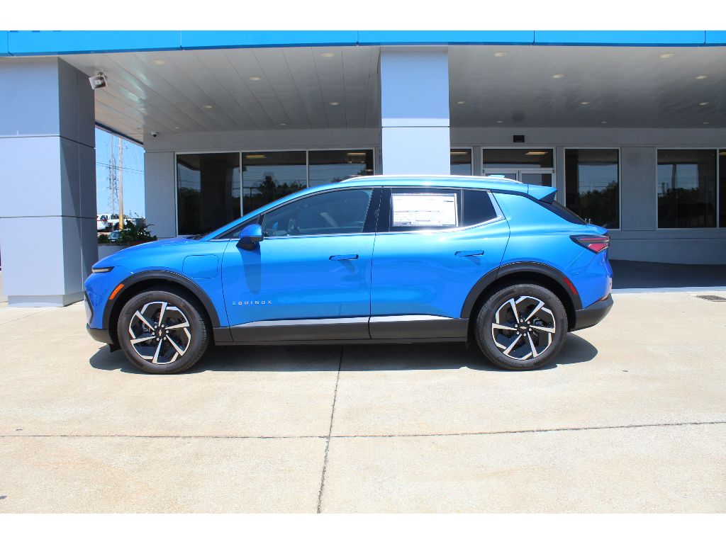 2026 Chevrolet Equinox EV 2LT - Photo 2