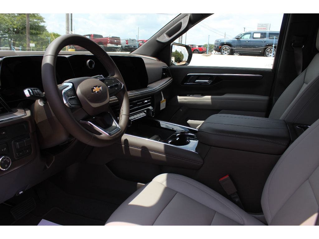 2026 Chevrolet Tahoe LT - Photo 9