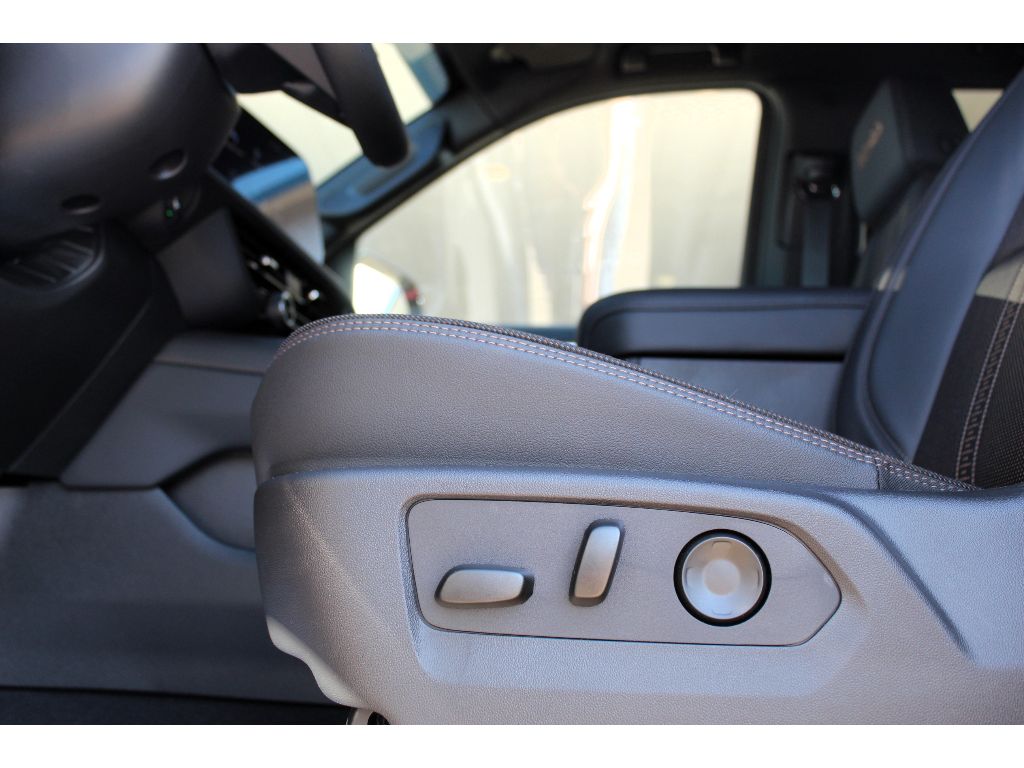 2026 Chevrolet Tahoe High Country - Photo 11