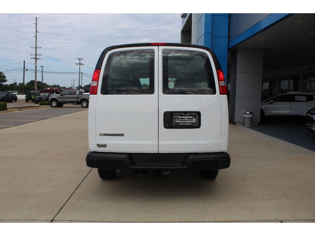 2025 Chevrolet Express Cargo Work Van - Photo 6