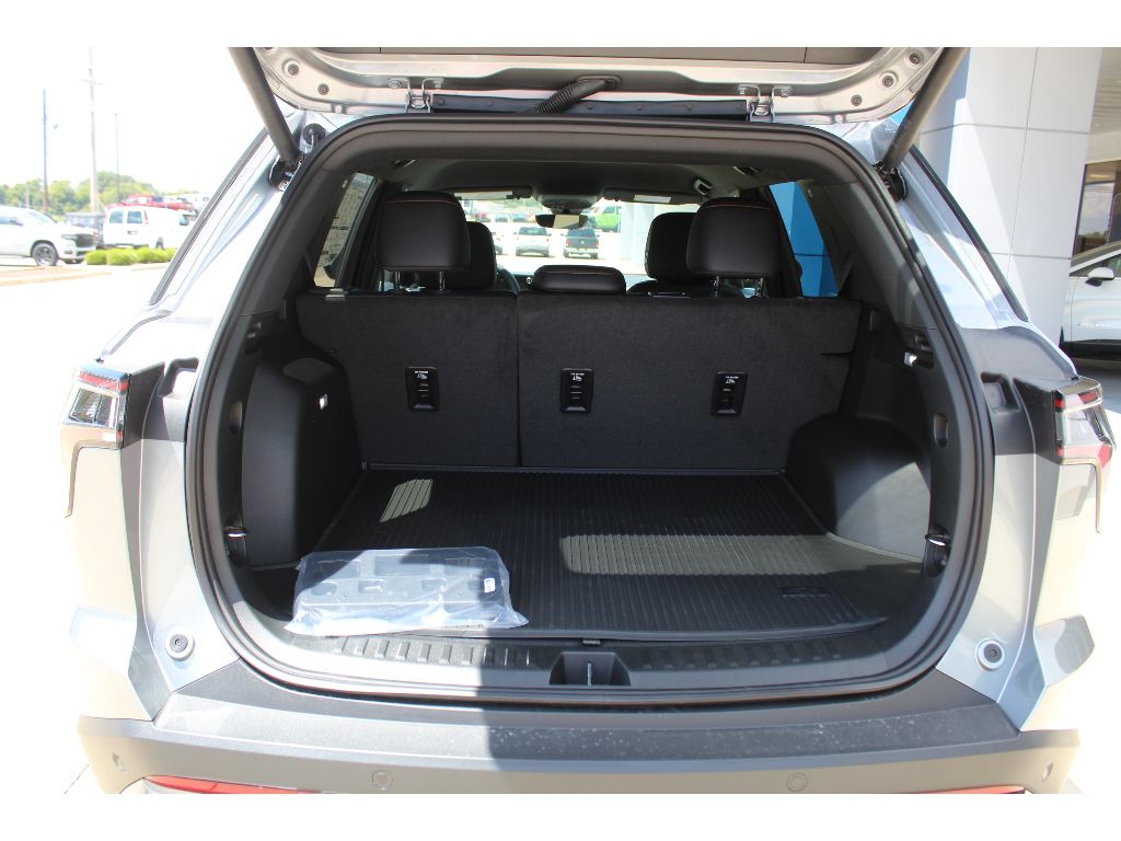 2027 Chevrolet Equinox ACTIV - Photo 8