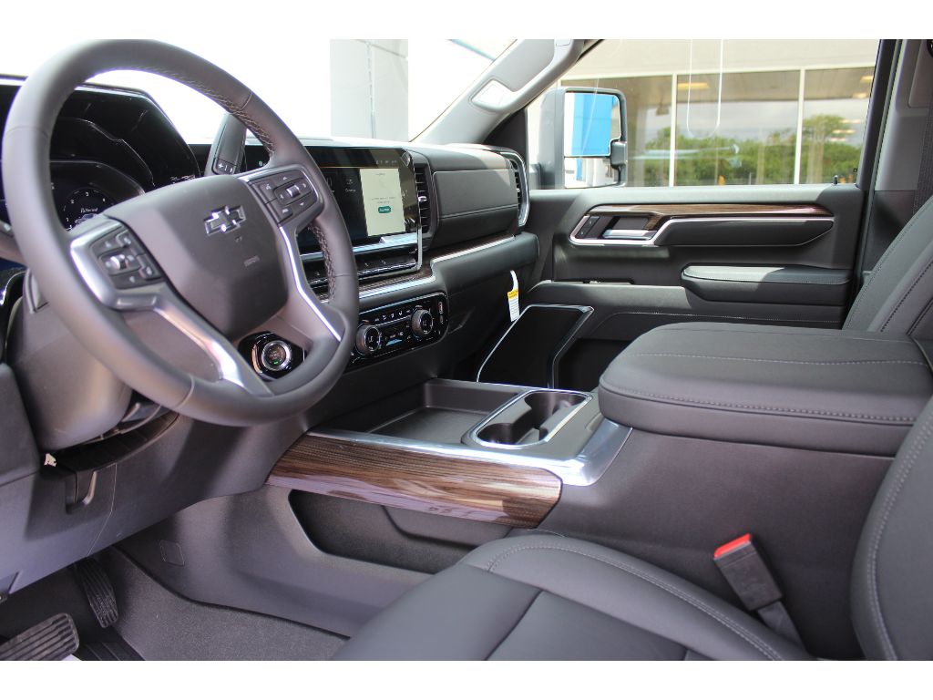 2026 Chevrolet Silverado 2500 HD LT - Photo 8