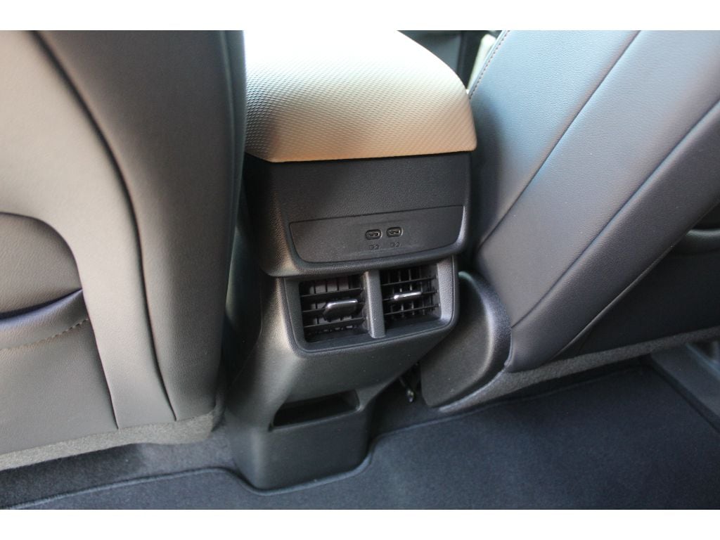 2027 Chevrolet Equinox ACTIV - Photo 16