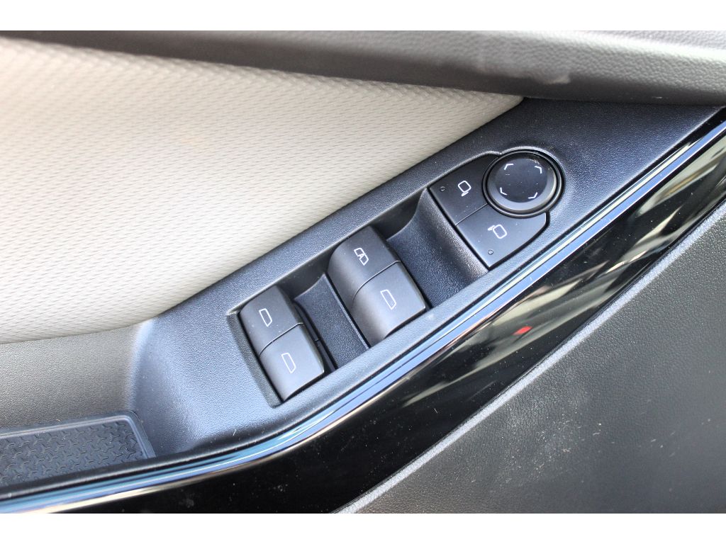 2026 Chevrolet Equinox LT - Photo 9