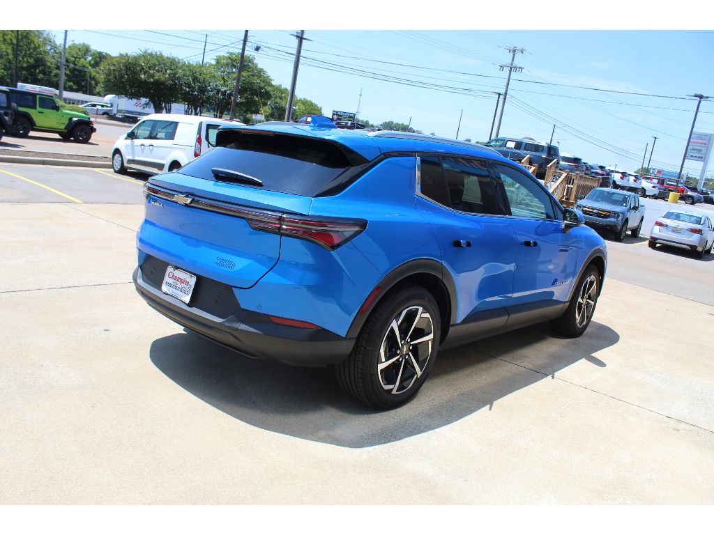 2026 Chevrolet Equinox EV 2LT - Photo 5