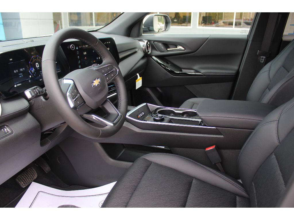 2027 Chevrolet Equinox LT - Photo 9