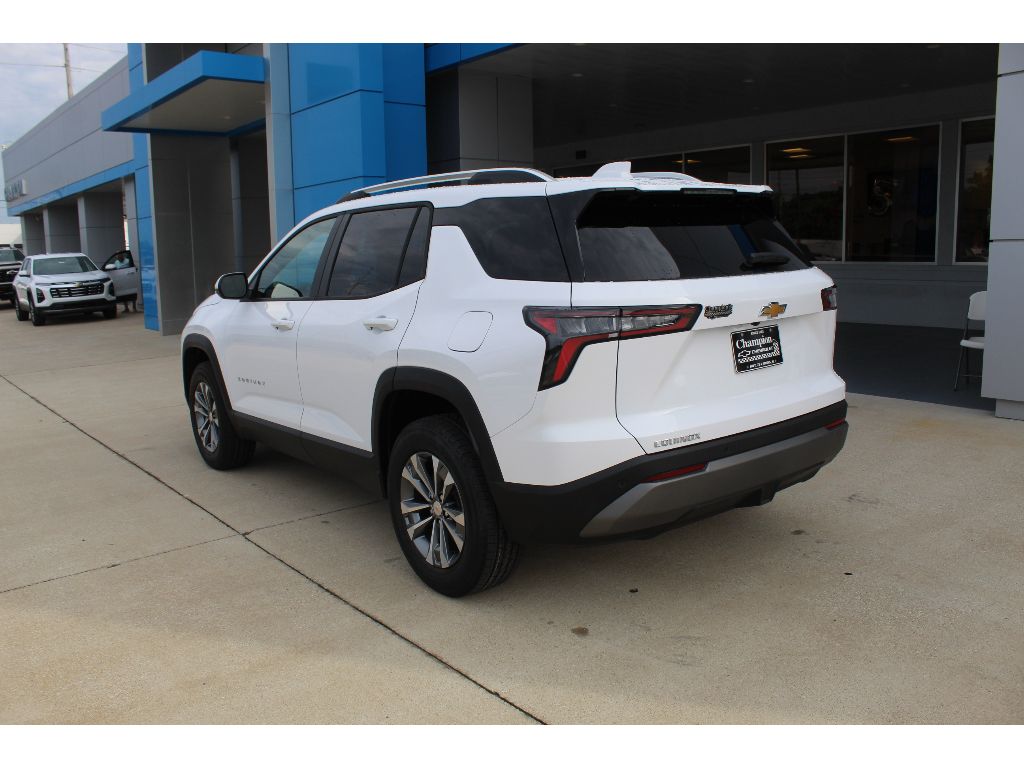2027 Chevrolet Equinox LT - Photo 7
