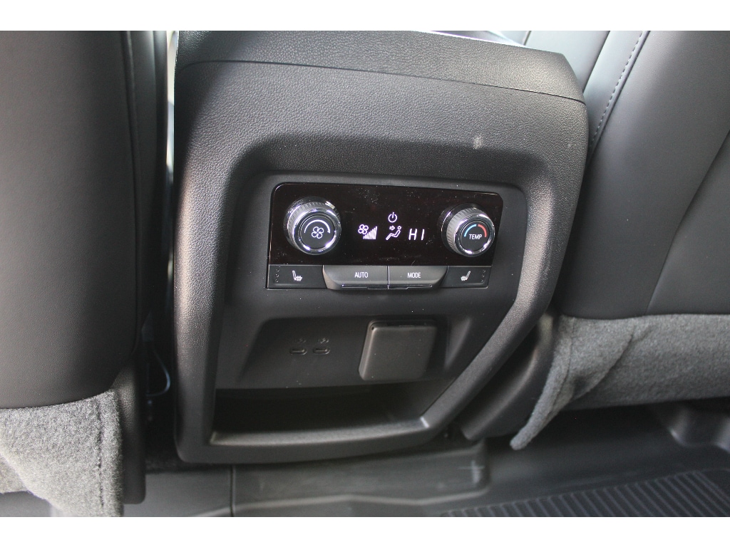 2027 Chevrolet Traverse RS - Photo 16