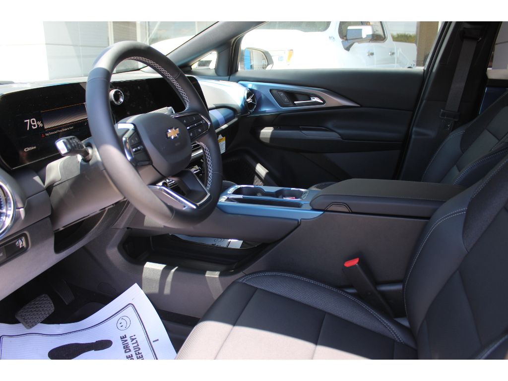 2026 Chevrolet Equinox EV 2LT - Photo 9