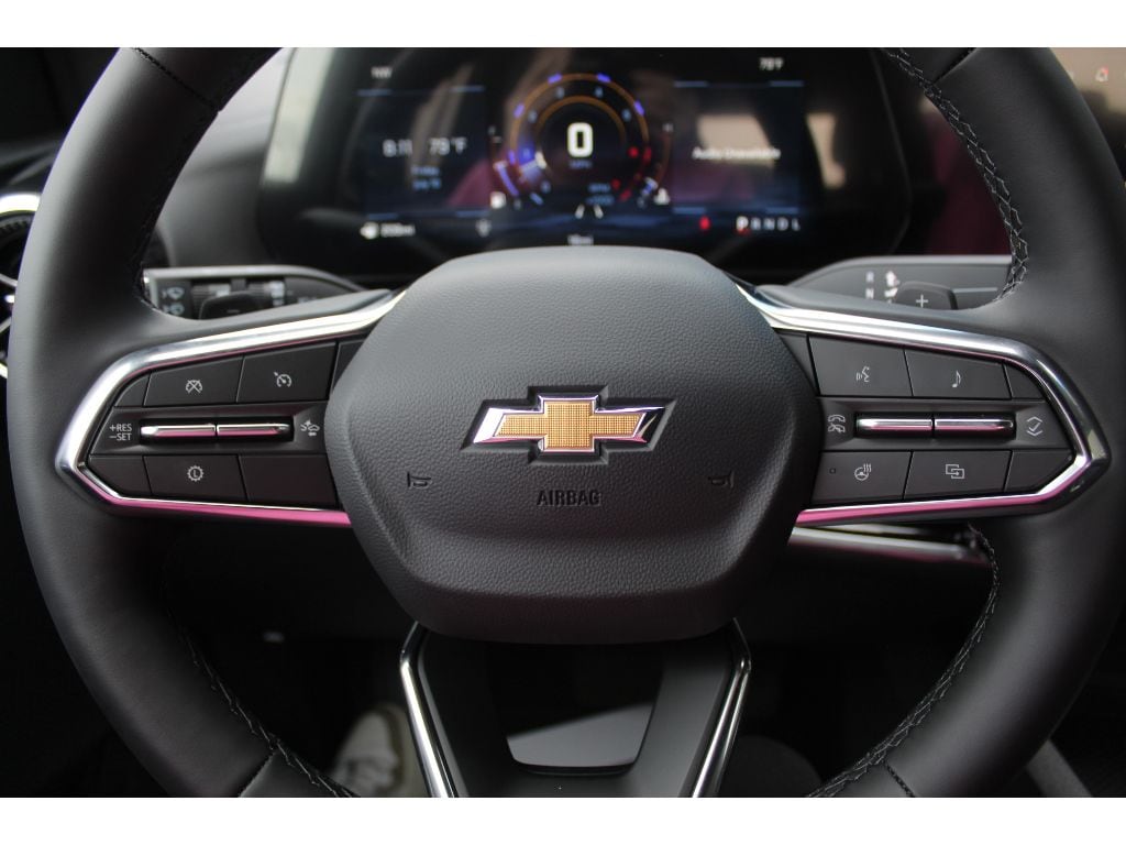 2027 Chevrolet Equinox LT - Photo 10