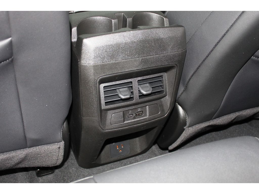 2026 Chevrolet Colorado LT - Photo 14
