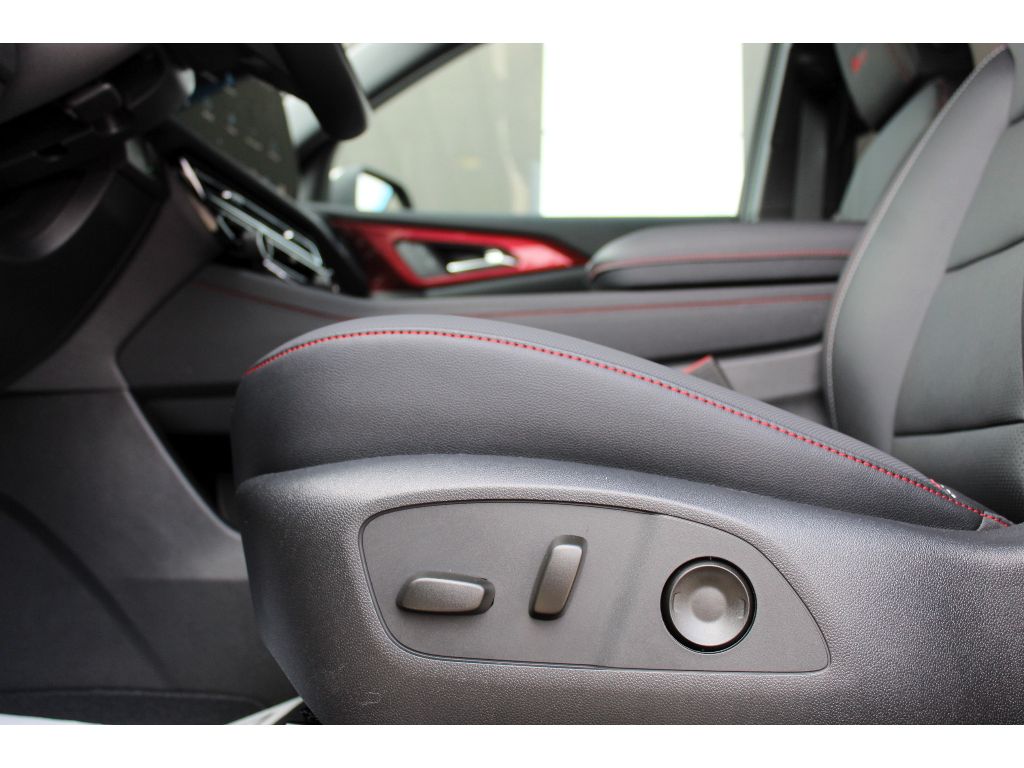 2026 Chevrolet Traverse Z71 - Photo 10