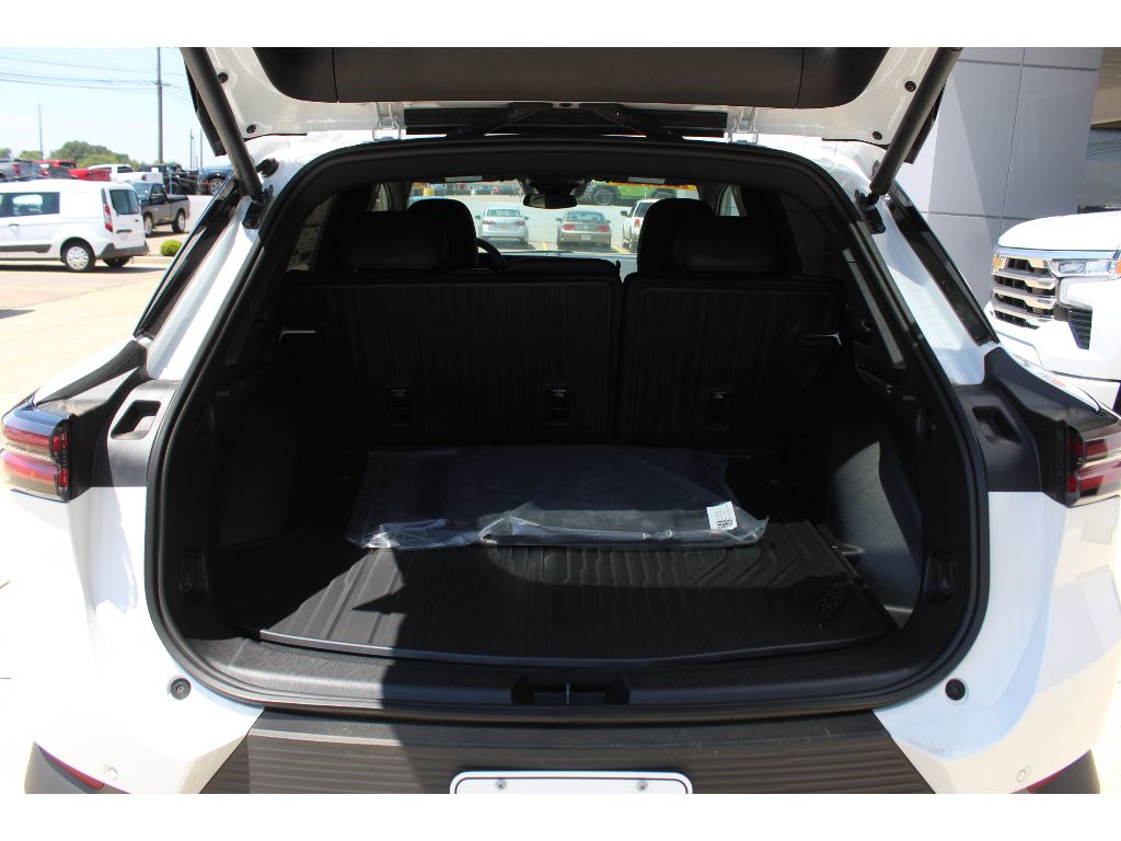 2026 Chevrolet Equinox EV 2LT - Photo 8