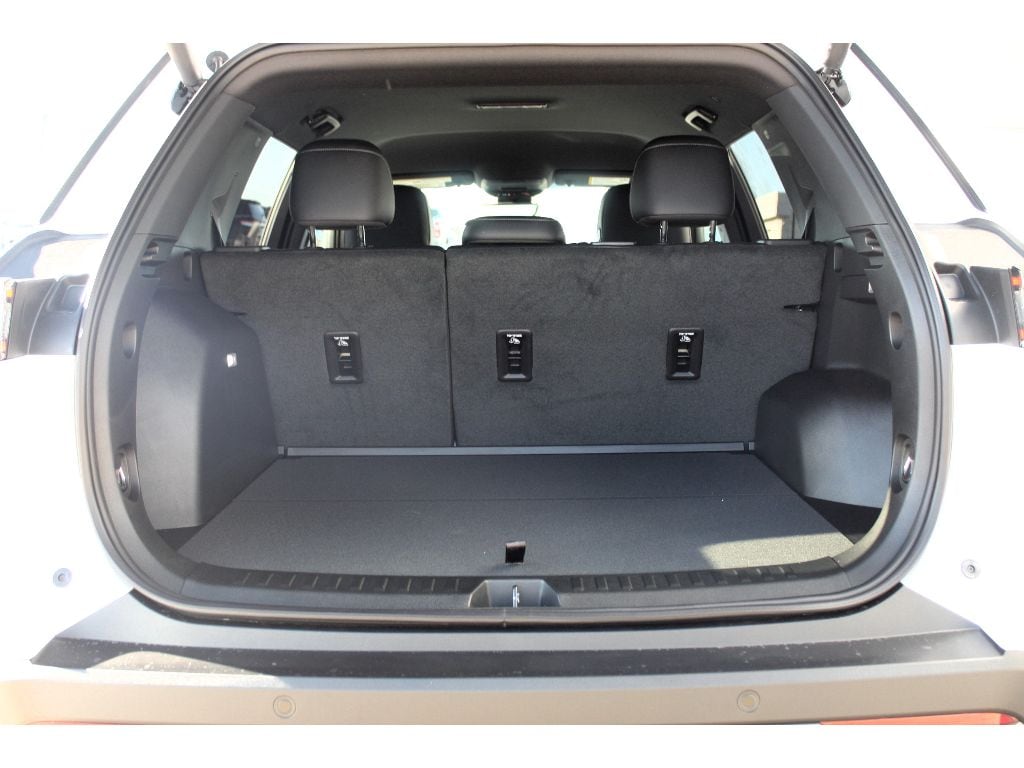 2026 Chevrolet Equinox LT - Photo 8