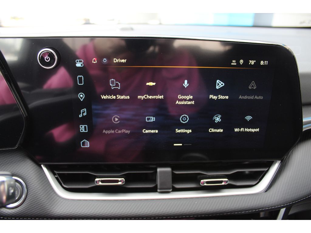 2027 Chevrolet Equinox LT - Photo 11