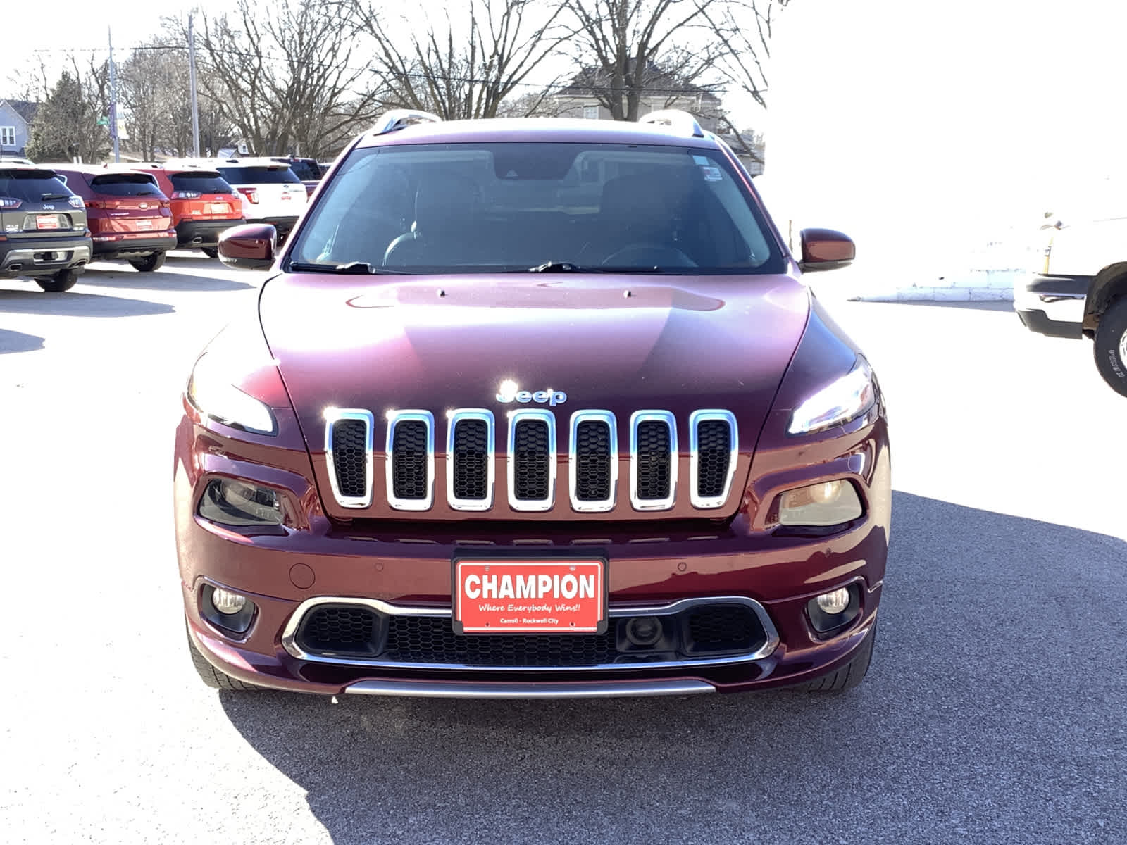 Used 2018 Jeep Cherokee Overland with VIN 1C4PJMJX6JD535245 for sale in Rockwell City, IA