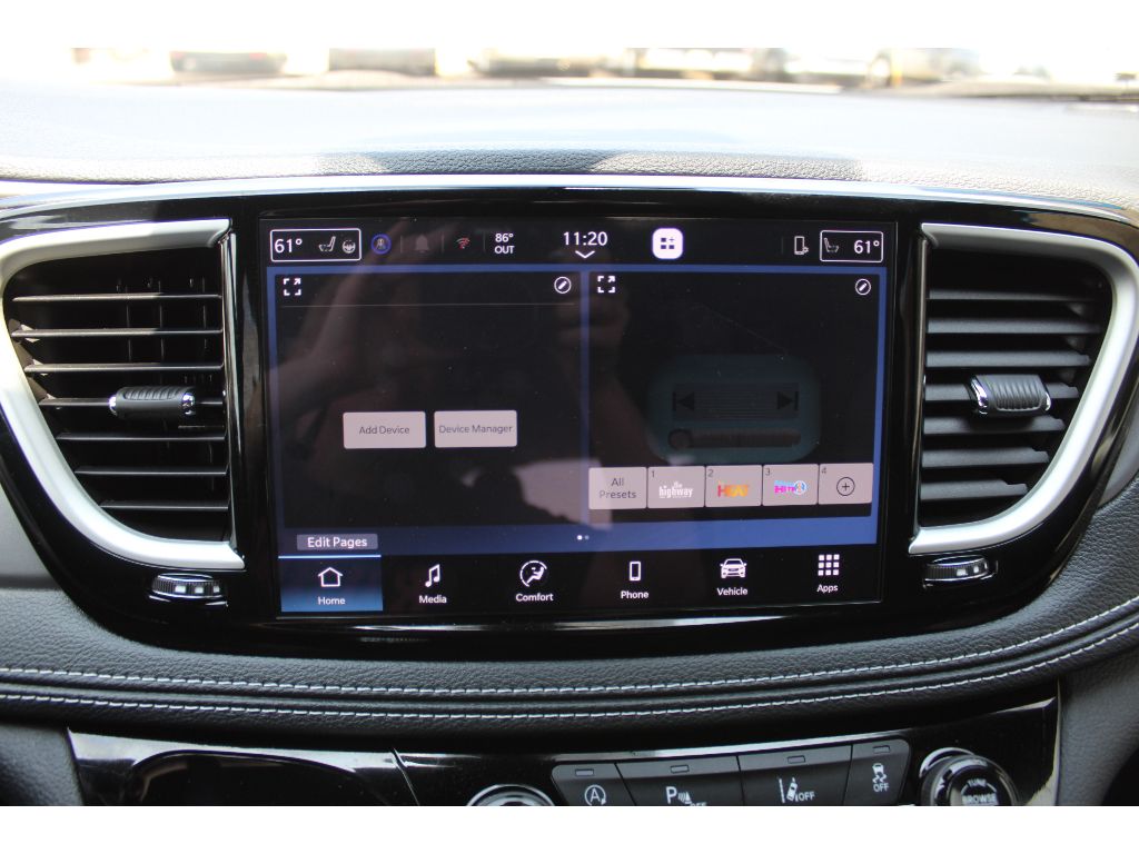2026 Chrysler Pacifica Select - Photo 11