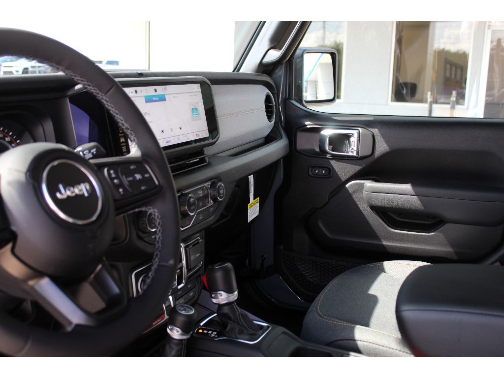 2025 Jeep Gladiator Willys - Photo 9