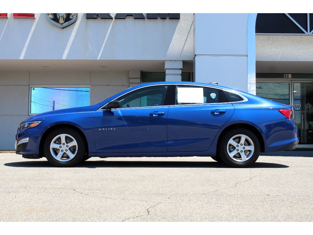 Used 2023 Chevrolet Malibu 1FL with VIN 1G1ZC5STXPF157361 for sale in Athens, AL