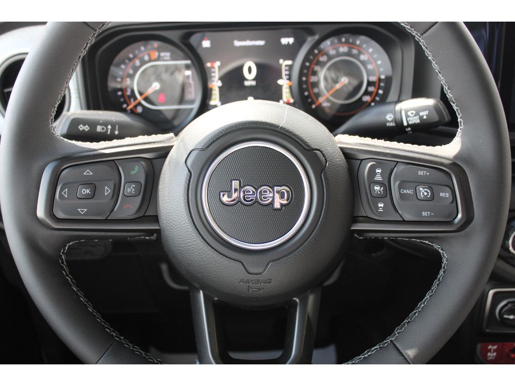 2025 Jeep Gladiator Willys - Photo 18