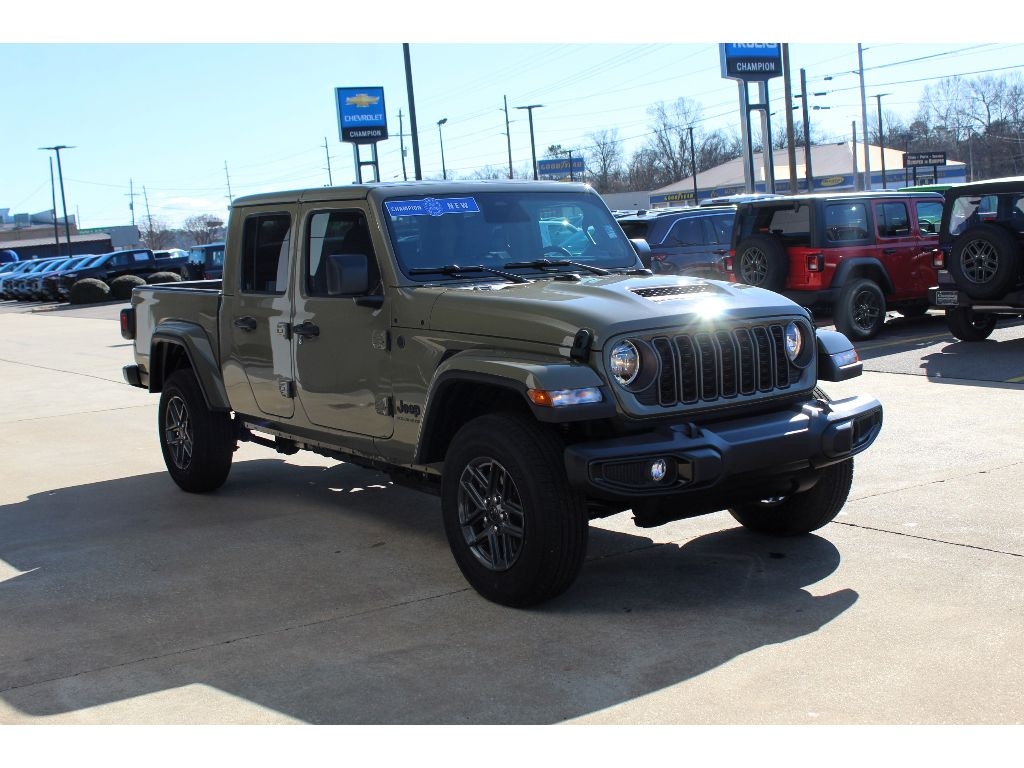 New 2026 Jeep Gladiator Sport S Pickup