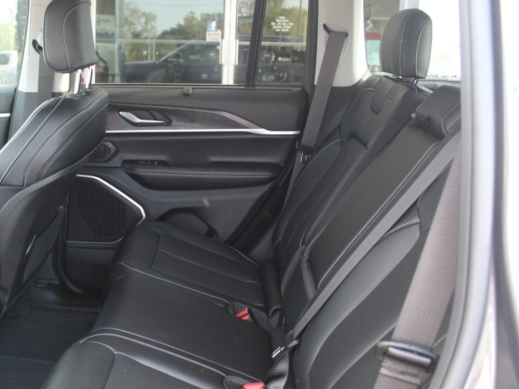 2023 Jeep Grand Cherokee Limited - Photo 21