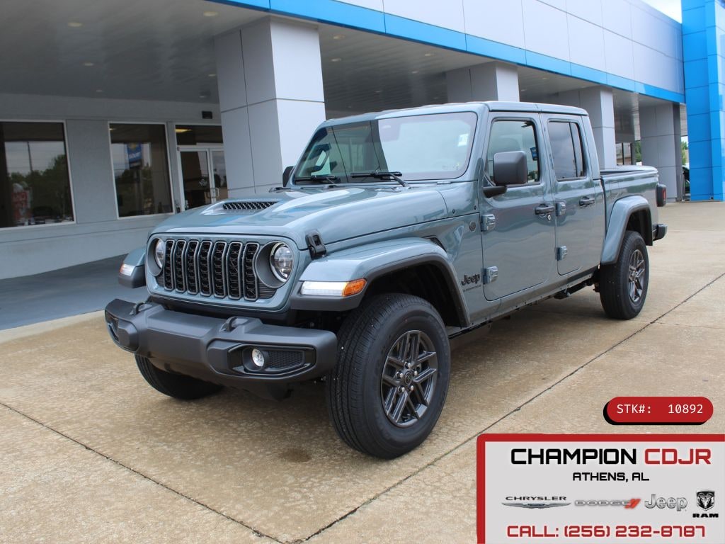 2026 Jeep Gladiator Pickup 