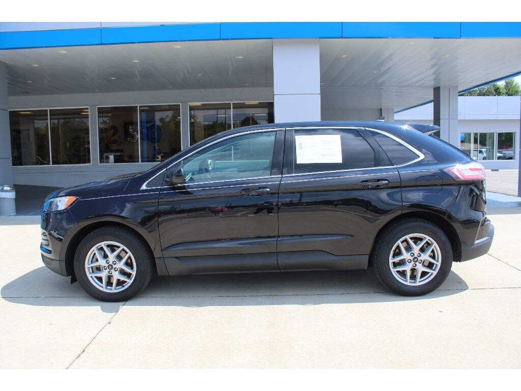 Used 2024 Ford Edge SEL Sport Utility